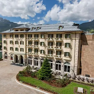 Hotell Grand Savoia Cortina D'ampezzo, A Radisson Collection, Cortina dʼAmpezzo