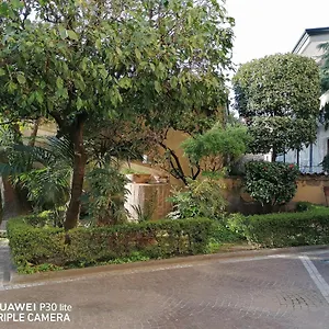 Giardino Degli Aranci ホテル フラッタマッジョーレ